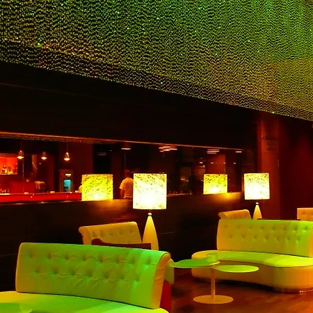 金色郁金香安娜圆顶酒店 酒店 4*