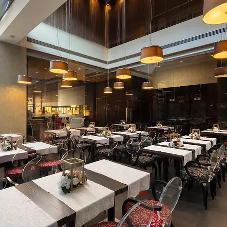 Golden Tulip Ana Dome