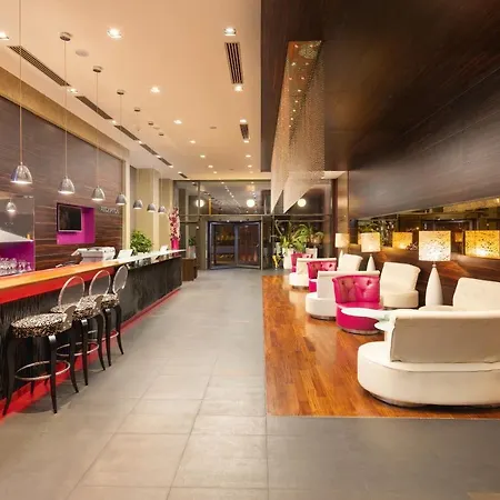 酒店 金色郁金香安娜圆顶酒店 4*
