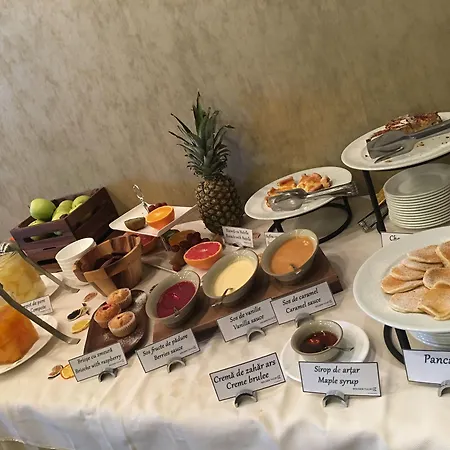 Golden Tulip Ana Dome Szálloda 4*