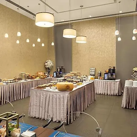 Golden Tulip Ana Dome קלוז'-נאפוקה