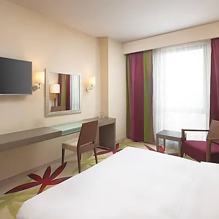 Golden Tulip Ana Dome