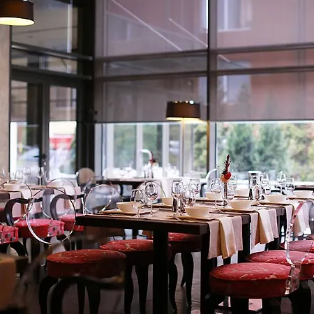 Golden Tulip Ana Dome 4* Kolozsvár