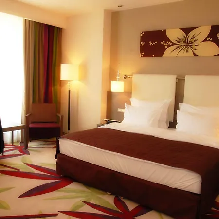 Hotel Golden Tulip Ana Dome 4*