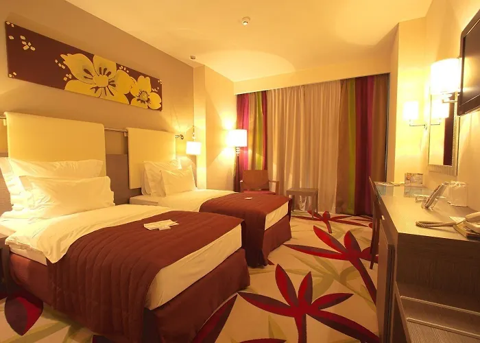 Golden Tulip Ana Dome Otel 4*