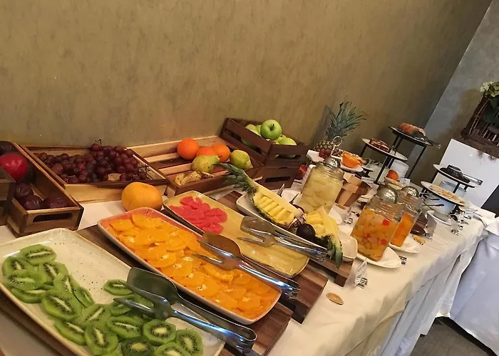 Golden Tulip Ana Dome Otel