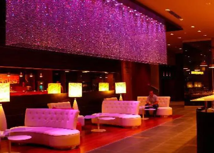 Golden Tulip Ana Dome