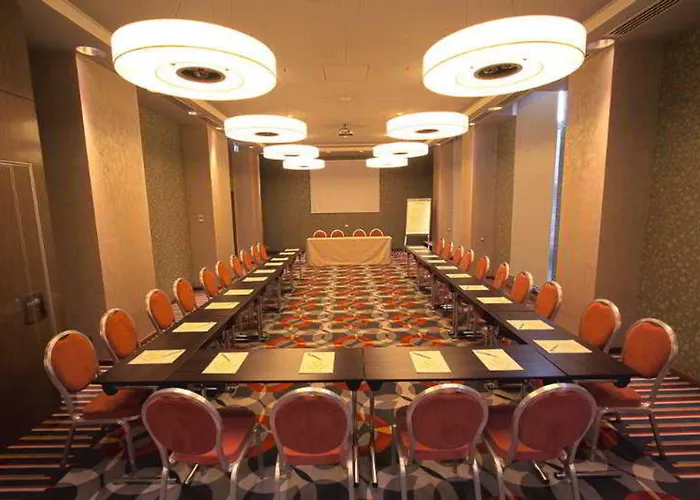 Golden Tulip Ana Dome Otel Kaloşvar