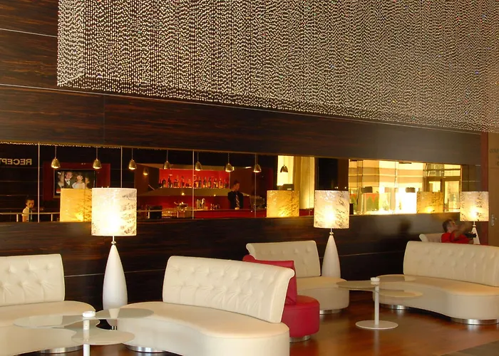 Golden Tulip Ana Dome Ξενοδοχείο 4*