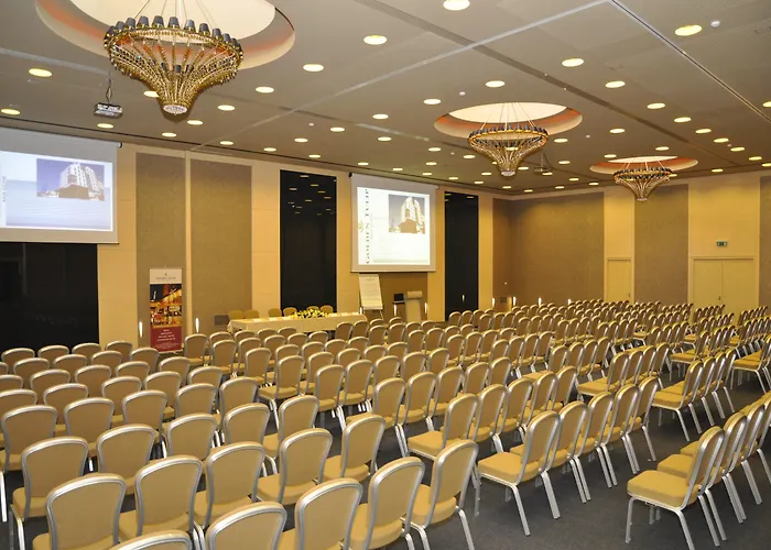 Golden Tulip Ana Dome Otel