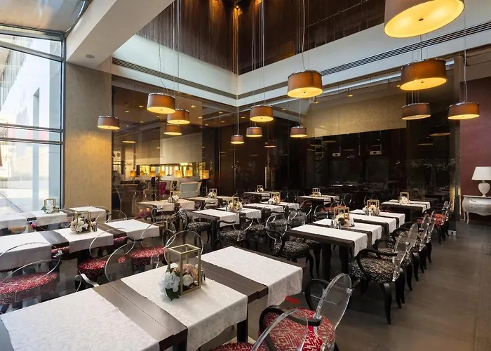 Golden Tulip Ana Dome