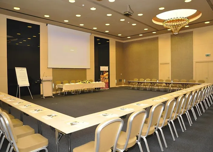 Golden Tulip Ana Dome 4* Kaloşvar