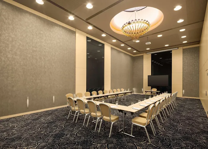 Otel Golden Tulip Ana Dome