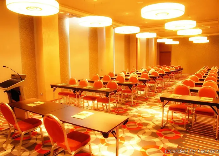 Golden Tulip Ana Dome